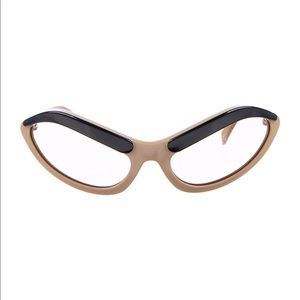 SEARCHING - Prada glasses